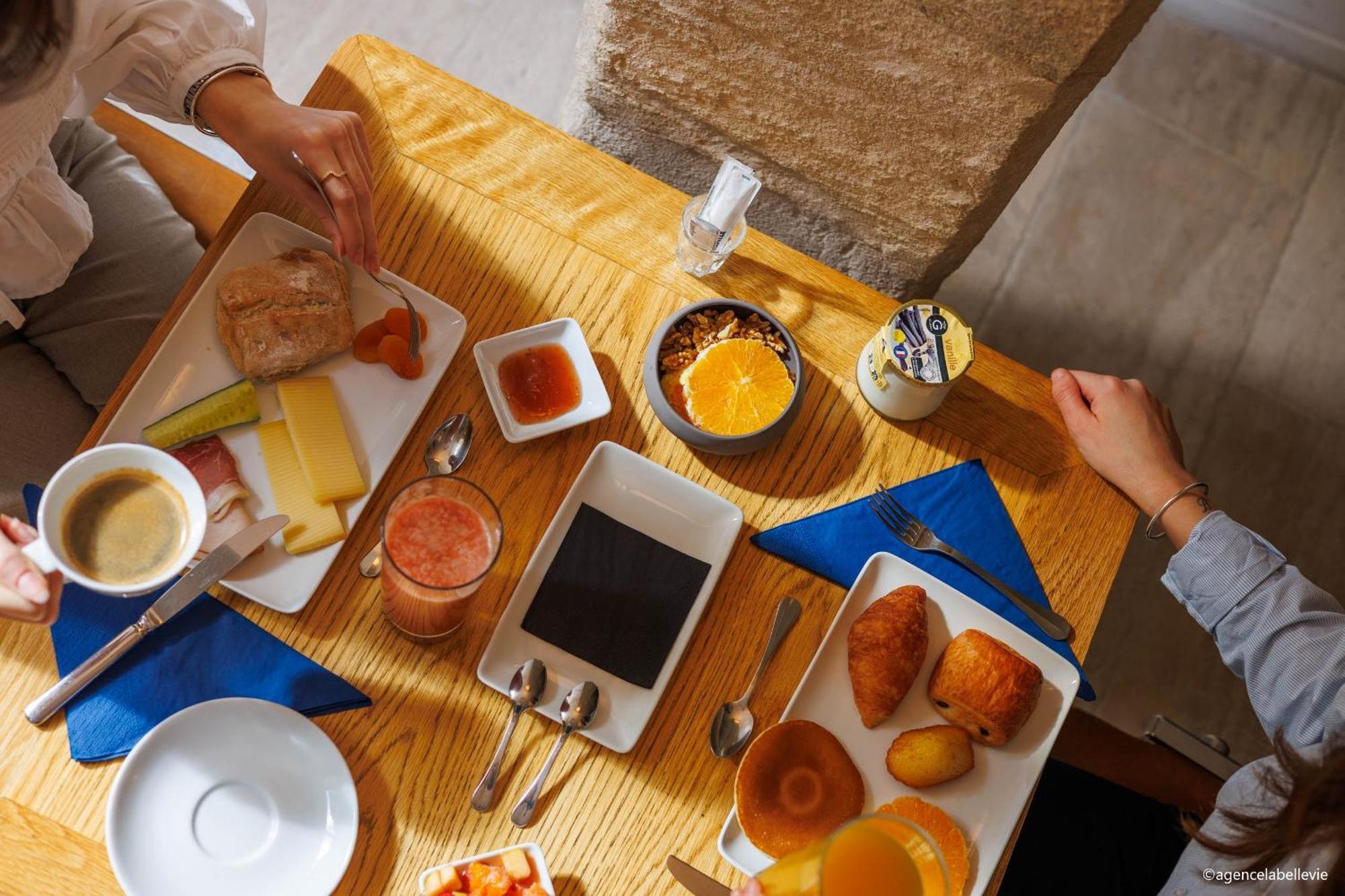 Boutique Hotel Entraigues Uzes Luaran gambar